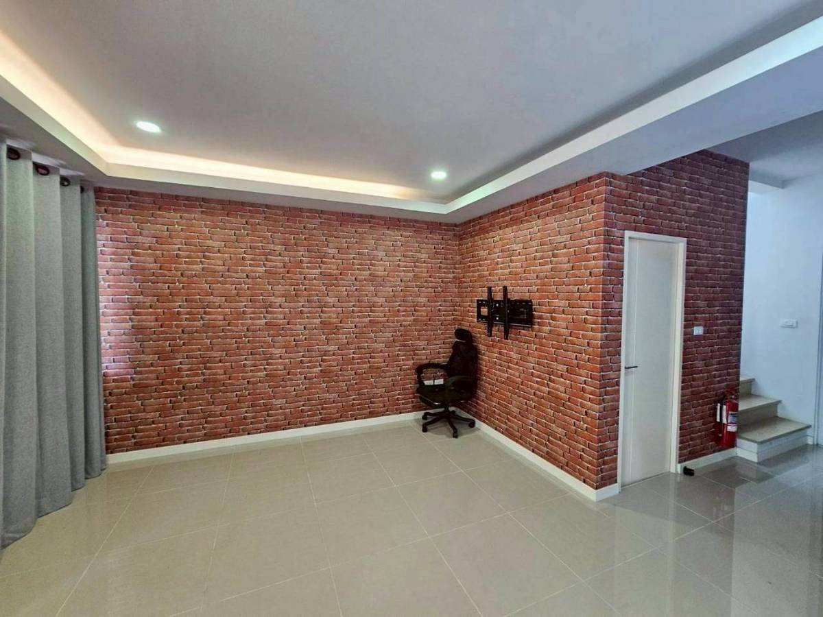 รูป ขายทาวน์โฮม อินดี้ 2 บางนา กม.7 | Indy Bangna Km.7 (2) ราคา 3.29 ล้าน - รูปที่ 4/12
