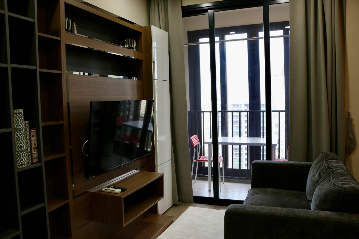 ปล่อยเช่าคอนโด แอชตัน อโศก 1 Bed ส่วนกลางครบทั้ง Sky Lounge และ ซาวน่า ใกล้ MRT สุขุมวิท