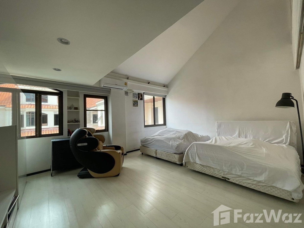 picture 3 Bedroom Townhouse for sale at Private Sukhumvit 1413066 - 2/10