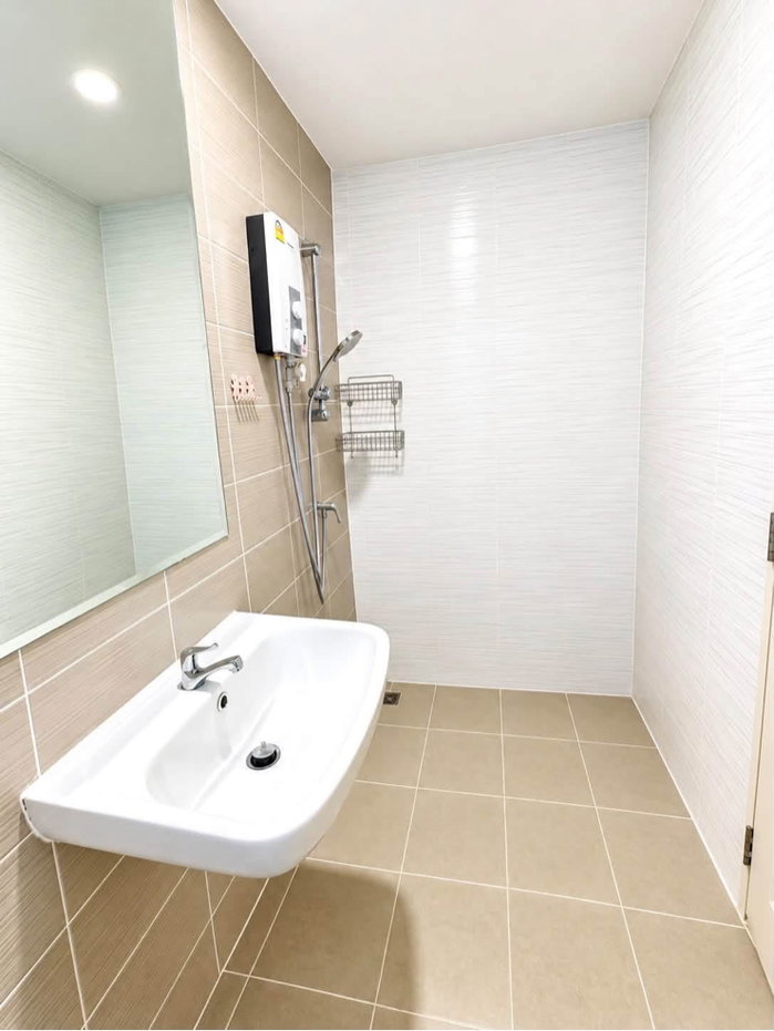 picture Townhome for rent at Api Town Airport village - 9/17