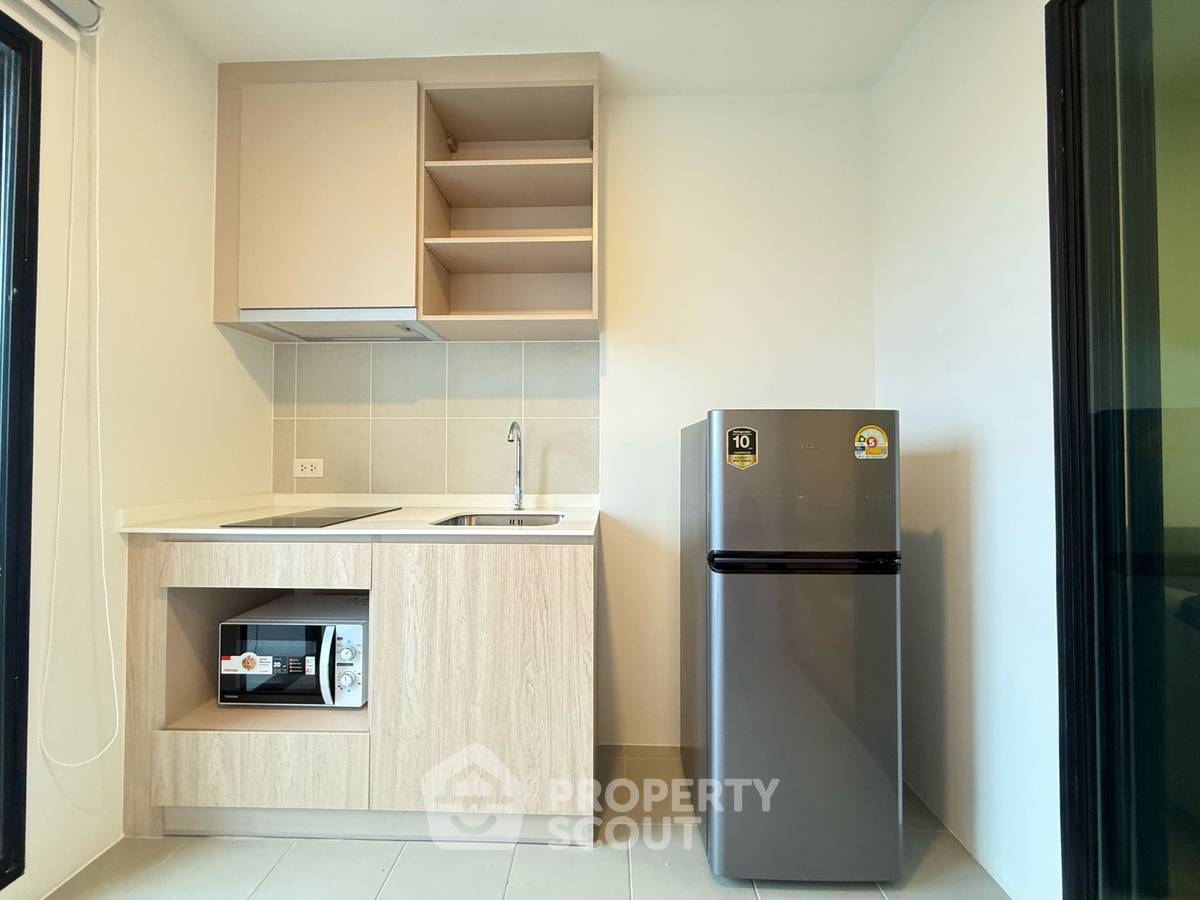 picture Studio Condo at Chewathai Hallmark Ekkamai-Raminthra in Nuan Chan (ID 3369877) - 11/15