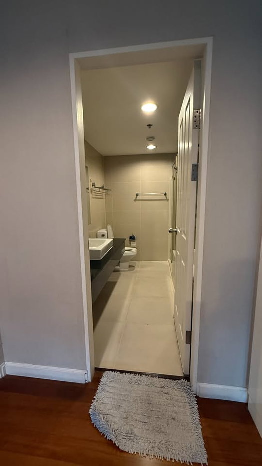 picture Condo for RENT  : Belle Grand Rama 9  𝐒𝐢𝐳𝐞 :  106 sqm. 3 Bedroom 2 Bathroom / Balcony   𝐅𝐥𝐨𝐨𝐫 :  7th  Building: C1  ✅Fully furnished - 21/26