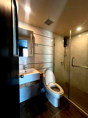 Condos for sale : 🚩 For Sell Condo THE LIGHT NEW YORK Building 1, Floor 3,2 bed room, Room size 42 sqm