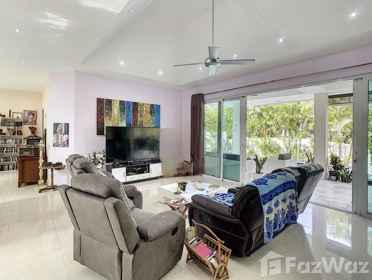 picture 3 Bedroom Villa for sale at Red Mountain Boutique  1369888 - 3/11
