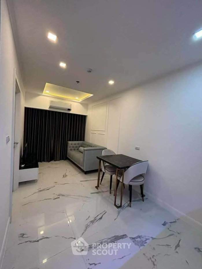 รูป คอนโด 1-ห้องนอน ที่ ดิ เอ็มไพร์ ทาวเวอร์ พัทยา ใกล้ เมืองพัทยา (ID 3430160) - รูปที่ 1/5