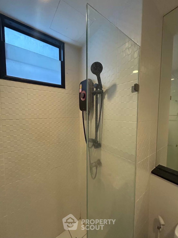 picture 31st-Floor 2-BR At The Tree Interchange, MRT Bang Pho (ID 3431350) - 11/21