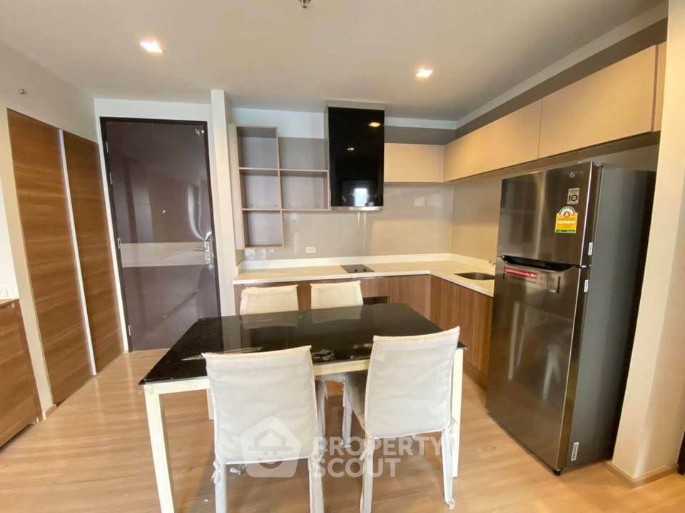 picture 2-BR 66 Sqm Condo At Rhythm Sathorn Near BTS Saphan Taksin (ID 3302886) - 3/10