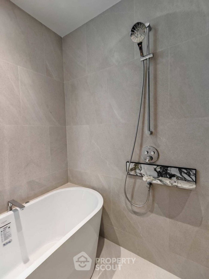 picture 1-BR Condo At ROMM CONVENT, Silom Near BTS Sala Daeng (ID 3428475) - 8/16
