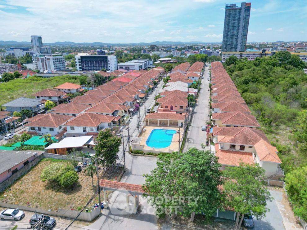 picture Pet-Friendly 3-BR 304 Sqm House At Wonderland 2 Village (ID 3429718) - 44/49