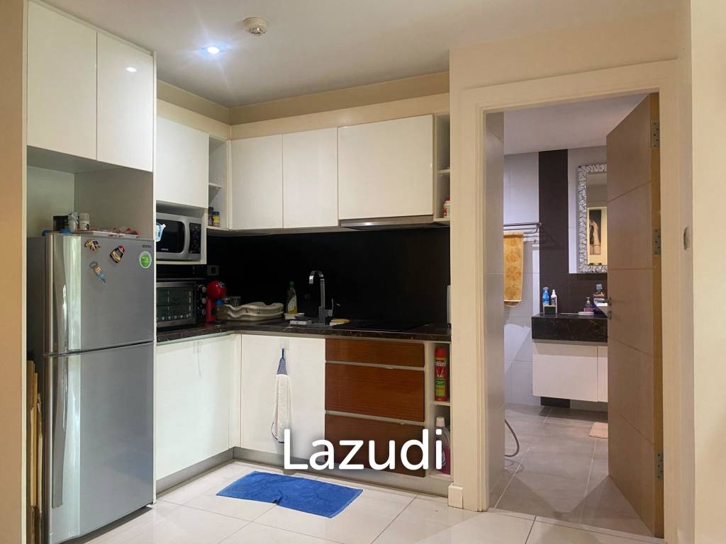 picture Spacious 55 Sq.m. 1-Bed Condo at Sunset Boulevard 2 - 3/13