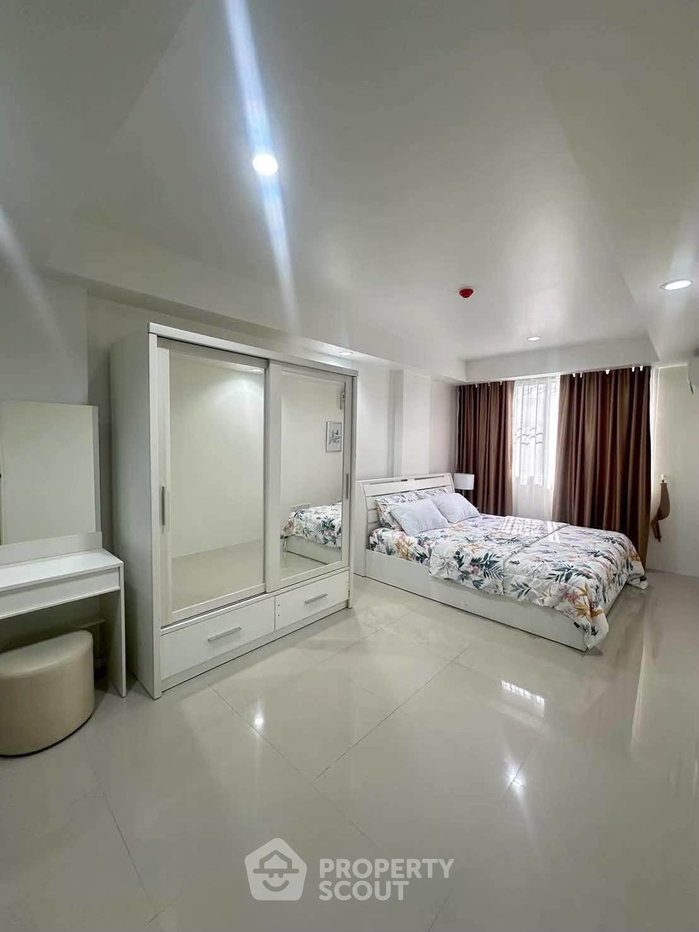 picture 1-BR Condo At The Mountain Condo Khaotalo, East Pattaya (ID 3426467) - 2/10