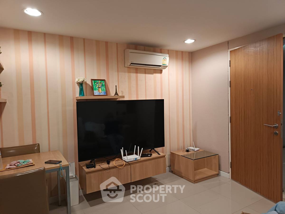 picture 1-BR Condo at Zenith Place Sukhumvit 42 Condominium near BTS Ekkamai (ID 3225323) - 2/9
