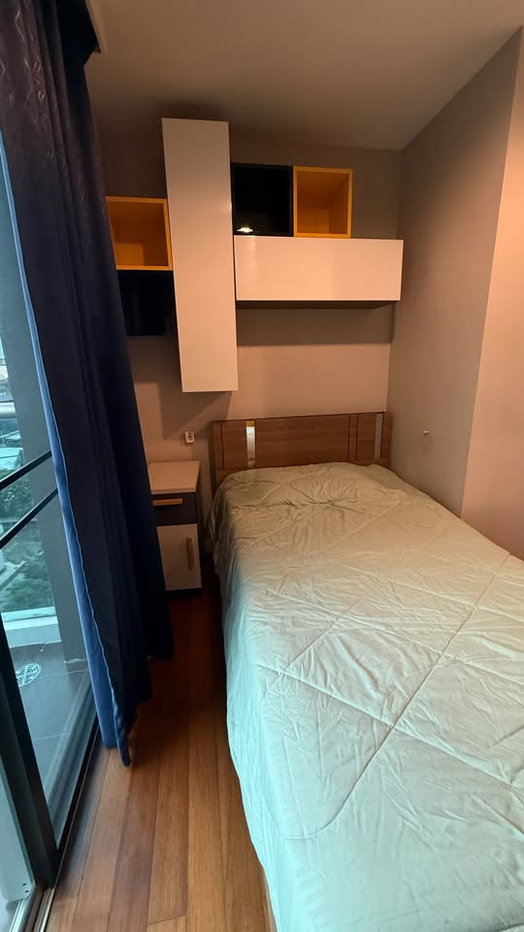 picture Condo for RENT  : Belle Grand Rama 9  𝐒𝐢𝐳𝐞 :  106 sqm. 3 Bedroom 2 Bathroom / Balcony   𝐅𝐥𝐨𝐨𝐫 :  7th  Building: C1  ✅Fully furnished - 10/26