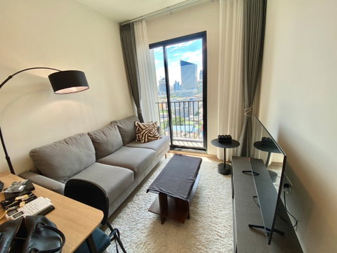 Nue District R9 MRT Rama 9 2bedrooms (2 Queen beds) 2bathrooms take Clear view