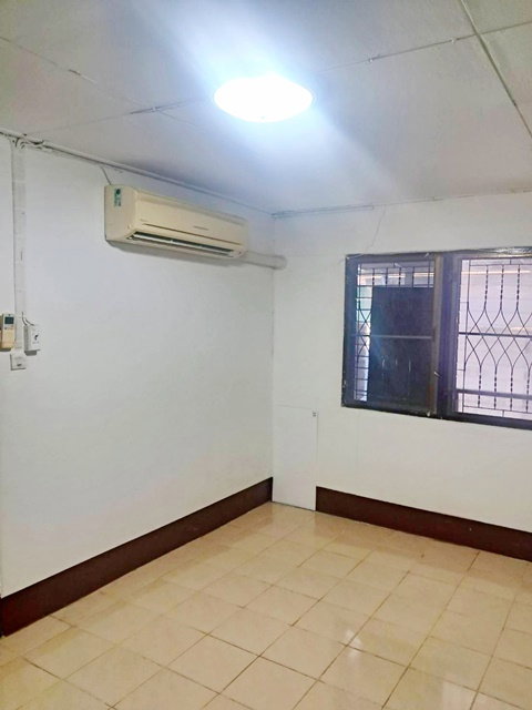 รูป 261020trarwak ให้เช่า บ้าน บางนา-ตราด49-55 เปิดซิง!  บ้านใหม่  แอร์ใหม่ 3ตัว  50 ตรว. 200 ตรม. จอดรถ3คัน สนามบินสุวรรณภูมิ ชั้นทั้งหมด 1 - รูปที่ 6/8