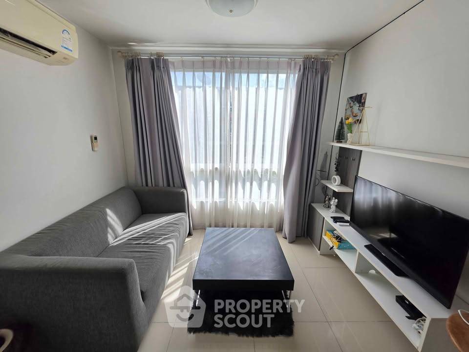 picture 1-BR Condo at DVieng Santitham in Chang Phueak (ID 3437153) - 3/11