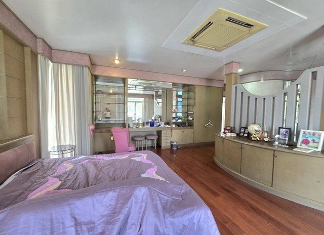 รูป ขายบ้านเดี่ยวหรู โครงการคฤหาสน์ทายาท ใกล้เมืองทองธานี ที่ดิน 393.1 ตร.ว. หลังมุม 5 ห้องนอน 6 ห้องน้ำ พื้นที่ใช้สอย 500 ตร.ม. ราคา 36.5 ล้านบาท - รูปที่ 9/43