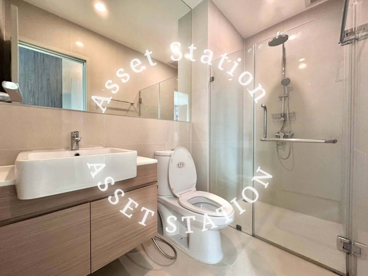 picture ð
Noble Revolve Ratchada, located near the Asok BTS station and Esplanade Ratchada - 12/12