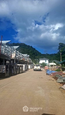 Houses for sale Muang Phuket Phuket : 4-BR Semi-detached House close to Koh Siray (ID 3436025)