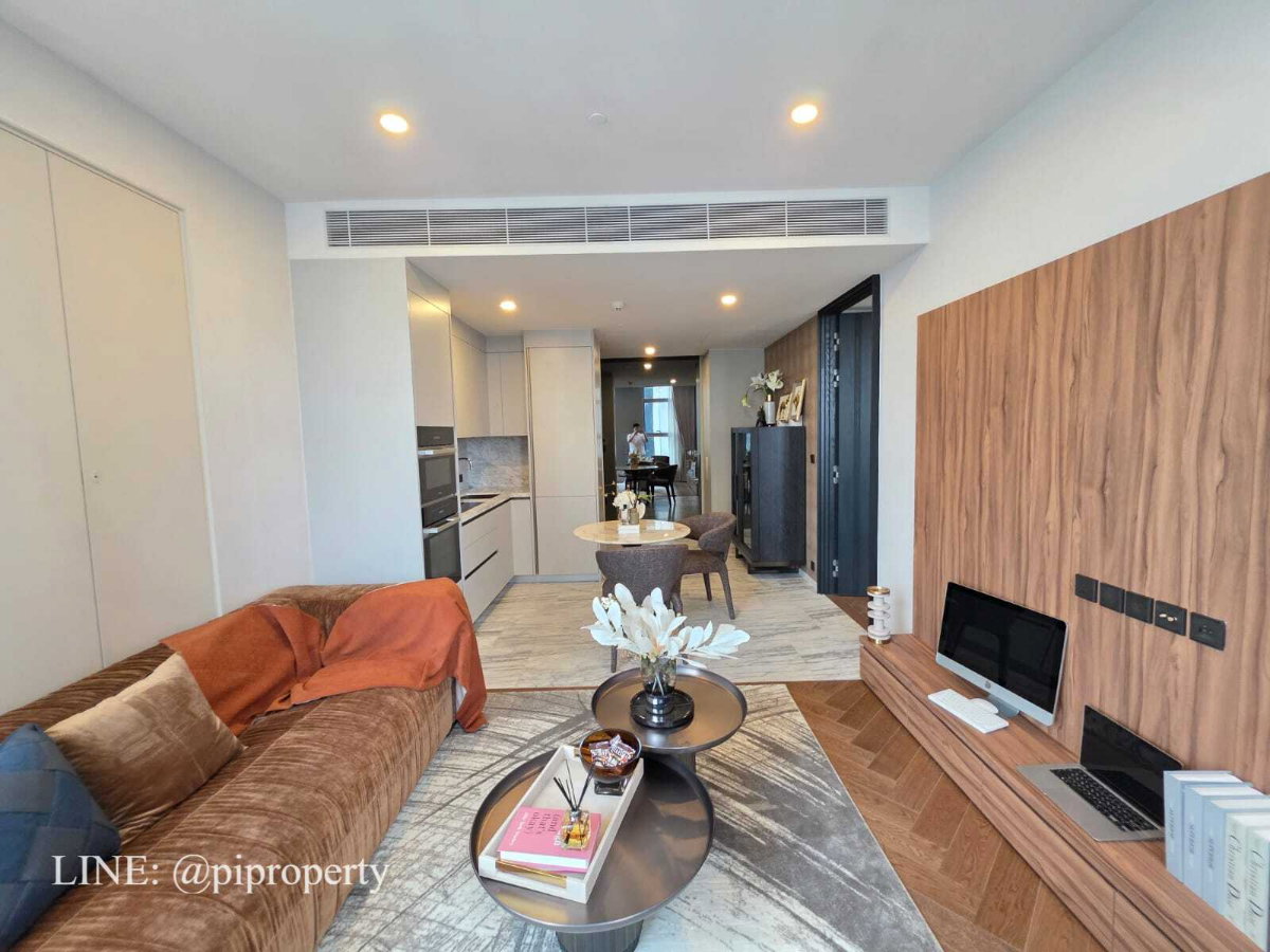 picture Exclusive Luxury Living at The Residences 38 - Brand New & Ready for Occupancy - 21/33