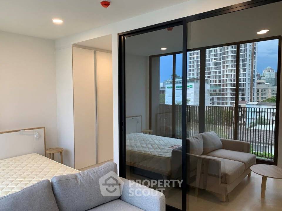 picture 300m To BTS Ekkamai | 1-BR Noble Ambience Sukhumvit 42 (ID 3438313) - 1/10