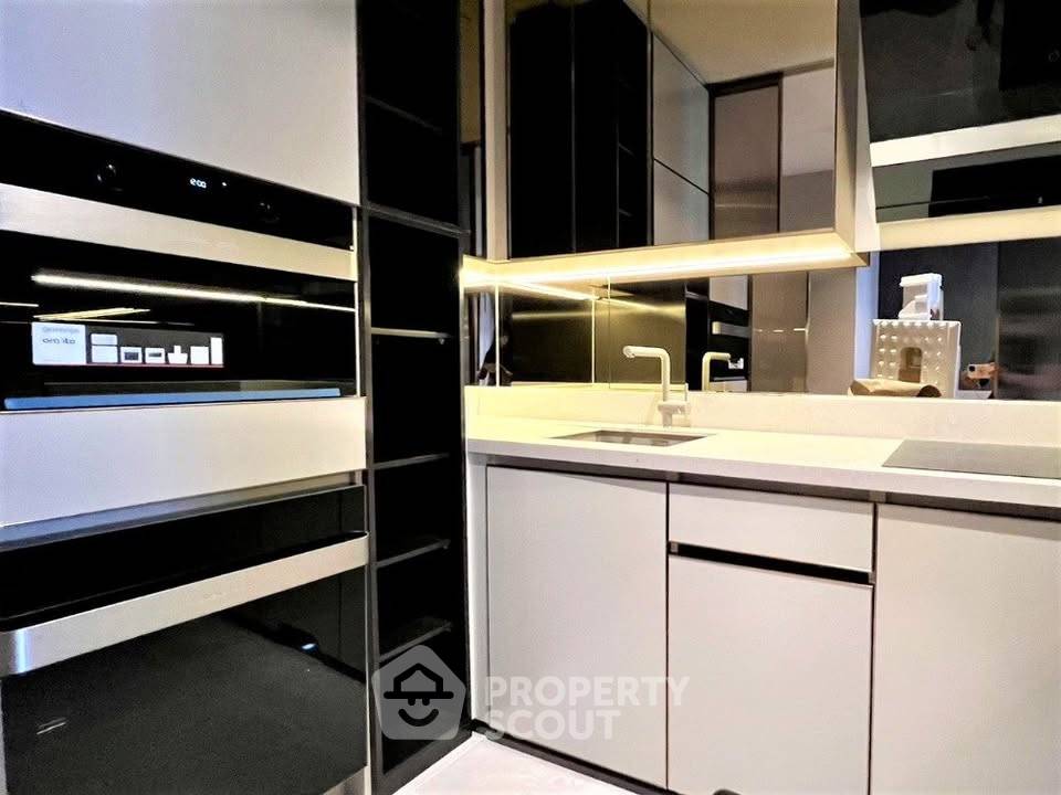 picture 2-BR Condo at The Reserve Sathorn near BTS Sala Daeng (ID 3438323) - 6/17