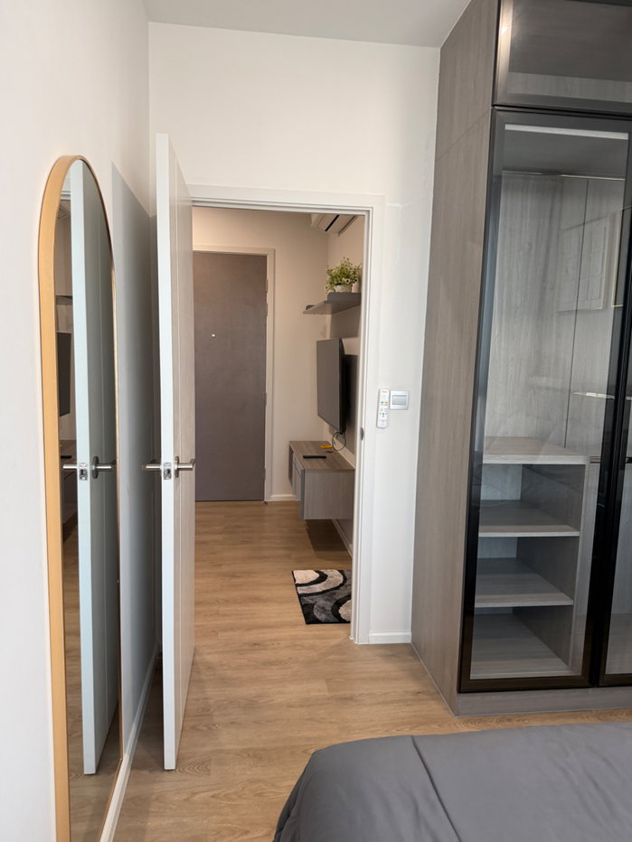 picture Condo for rent at Modiz, located in front of Ramkhamhaeng University. 🏡🎄 Beautiful, clean unit—fully furnished and ready for move-in. - 5/12
