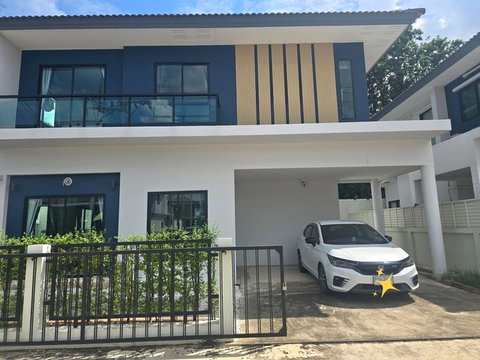 Thailand House for rent 4 bedroom 42 Square Wa 23000 THB per month.