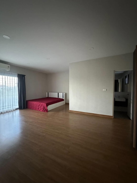 รูป 🏡✨ ขายบ้านเดี่ยว Centro ราชพฤกษ์–สวนผัก | บ้านหลังมุมติดสวนส่วนกลาง หน้าบ้านเปิดโล่ง ไม่ติดบ้านอื่น เป็นส่วนตัว ใกล้ทางด่วนศรีรัช! - รูปที่ 7/14