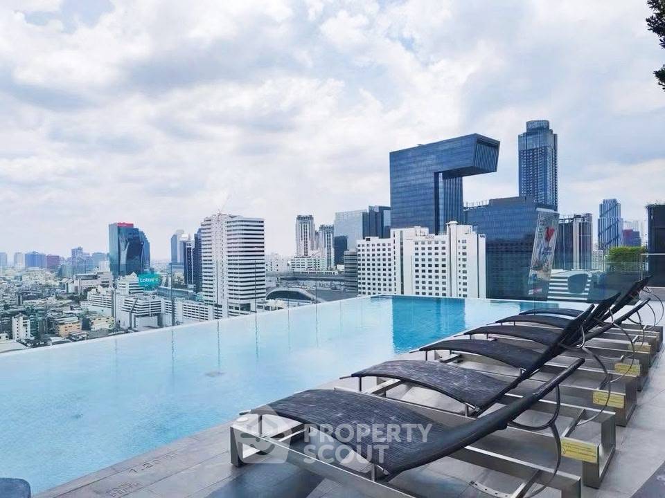 รูป ชั้น 24 ห้อง 1 ห้องนอน KnightsBridge Space Rama 9 ใกล้ MRT พระราม 9 300 ม. (ID 3439213) - รูปที่ 8/13