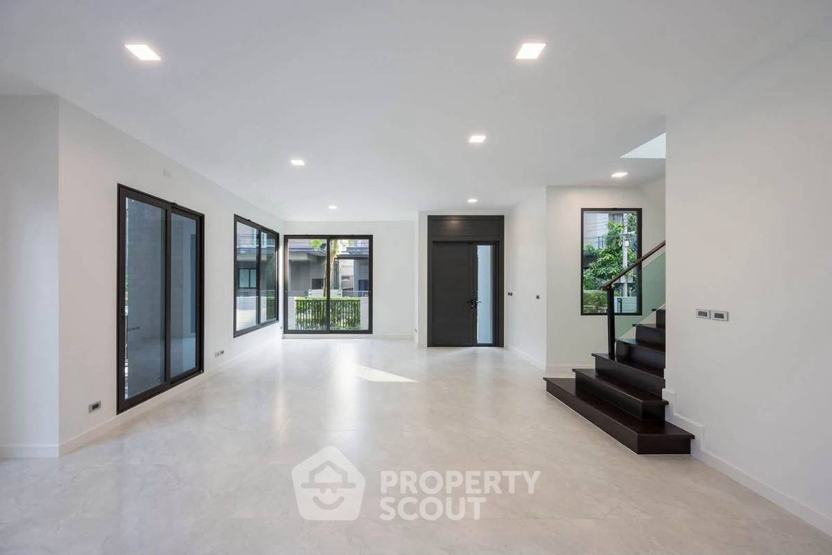 picture 4-BR House near MRT Wong Sawang (ID 3421123) - 3/5