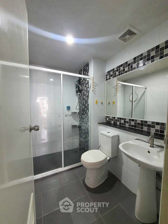 รูป ใกล้ MRT กระทรวงสาธารณสุข 100 ม. คอนโด 1 ห้องนอน Regent Home 25 Tiwanon (ID 3441624) - รูปที่ 7/17