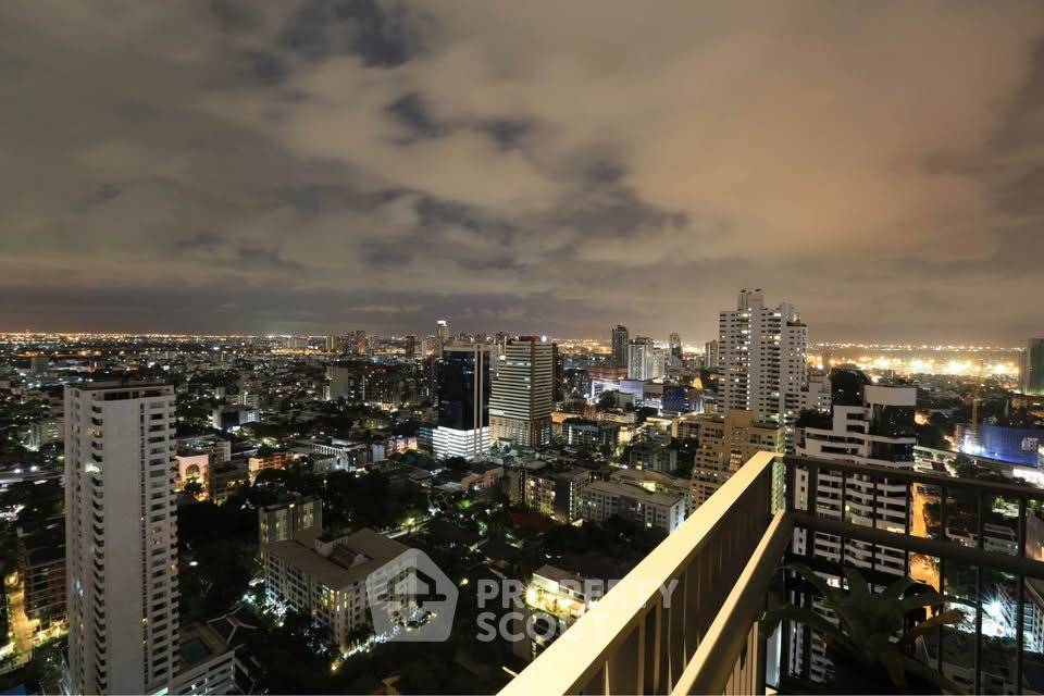 รูป คอนโด 3 ห้องนอน ชั้น 31 ที่ Quattro By Sansiri ใกล้ BTS ทองหล่อ (ID 3353599) - รูปที่ 12/20