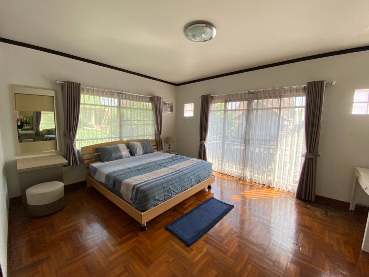 รูป ให้เช่าบ้านเดี่ยวหลังใหญ่ คันทรีโฮม( Counrty Home )  ทำเลดีติดถนน ใกล้ J park ศรีราชา - รูปที่ 46/63
