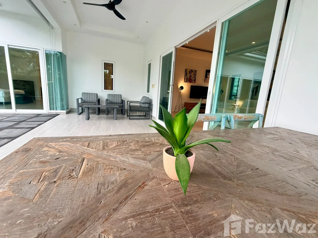 picture Beautiful 3-Bedroom Corner Pool Villa 6880612 - 23/25