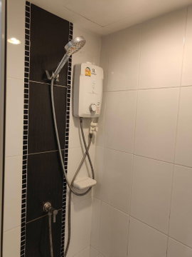🔥💥 For Rent: Raffles Condo, Lat Phrao 42/1 💥🔥 📍 Located on the main road—convenient access!