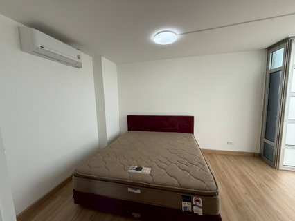 รูปภาพ A1121167 ให้เช่า คอนโด Lakeview Geneva Condominium (เลควิว คอนโดมิเนียม เจนีวา 3) ขนาด 80 ตร.ม