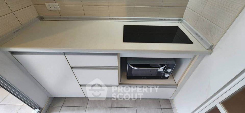 picture 1-BR Condo at Lumpini Place Rama 9–Ratchada near MRT Phra Ram 9 (ID 3438309) - 17/34