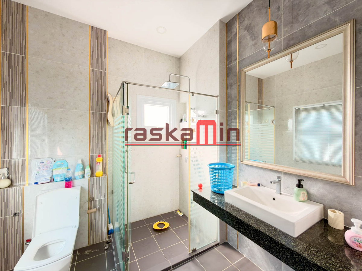 รูป Baan Dusit Pattaya Hill บ้านขาย 4 ห้องนอน พร้อมสระว่ายน้ำส่วนตัว - รูปที่ 30/36