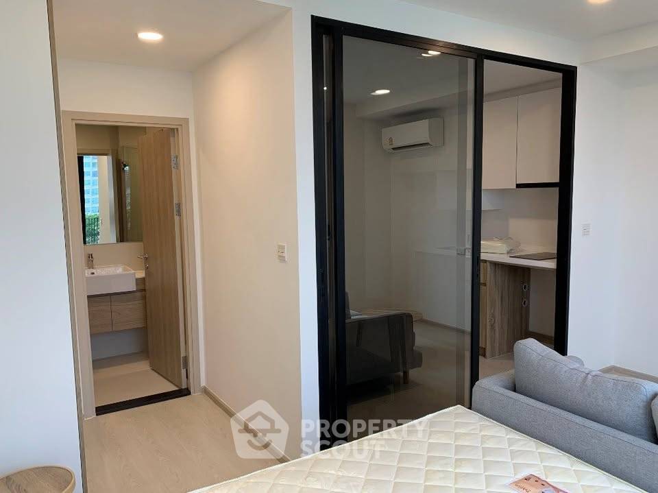 picture 300m To BTS Ekkamai | 1-BR Noble Ambience Sukhumvit 42 (ID 3438313) - 4/10