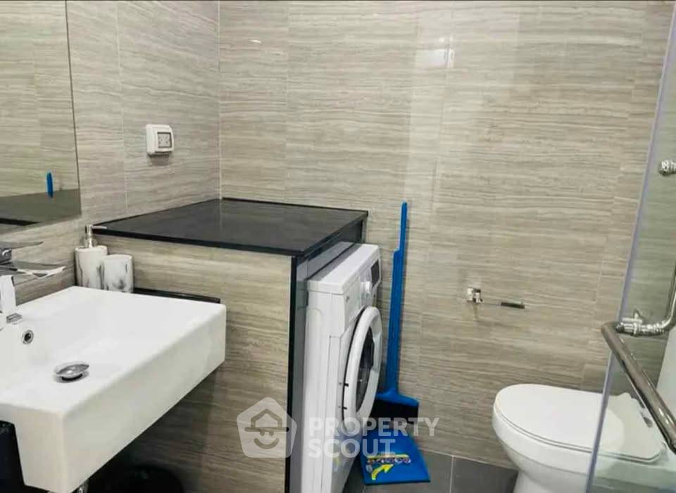 picture 1-BR Condo at Siam Oriental Star close to Phratamnak (ID 3438777) - 10/12