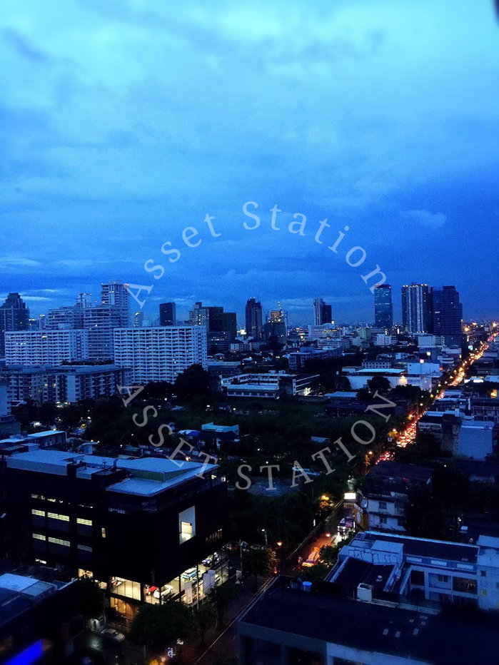 picture M Thonglor 10 |ð
Near BTS Thong Lo and DONKI Mall Thonglor - 9/18