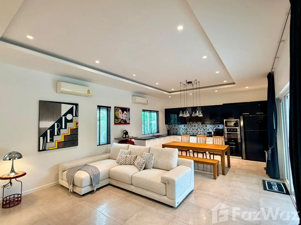 picture Beautiful 3-Bedroom Corner Pool Villa 6880612 - 3/25