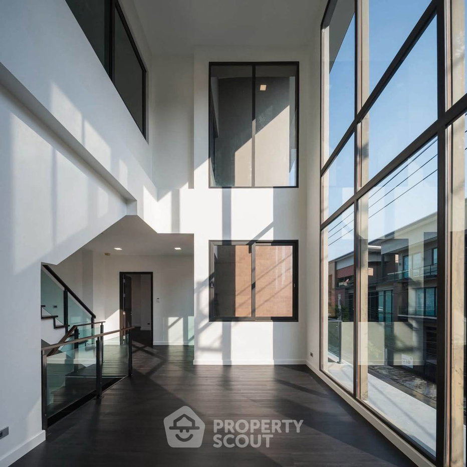 picture 4-BR House near MRT Wong Sawang (ID 3421123) - 2/5
