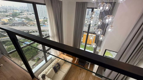 Siamese. Sukhumvit 48