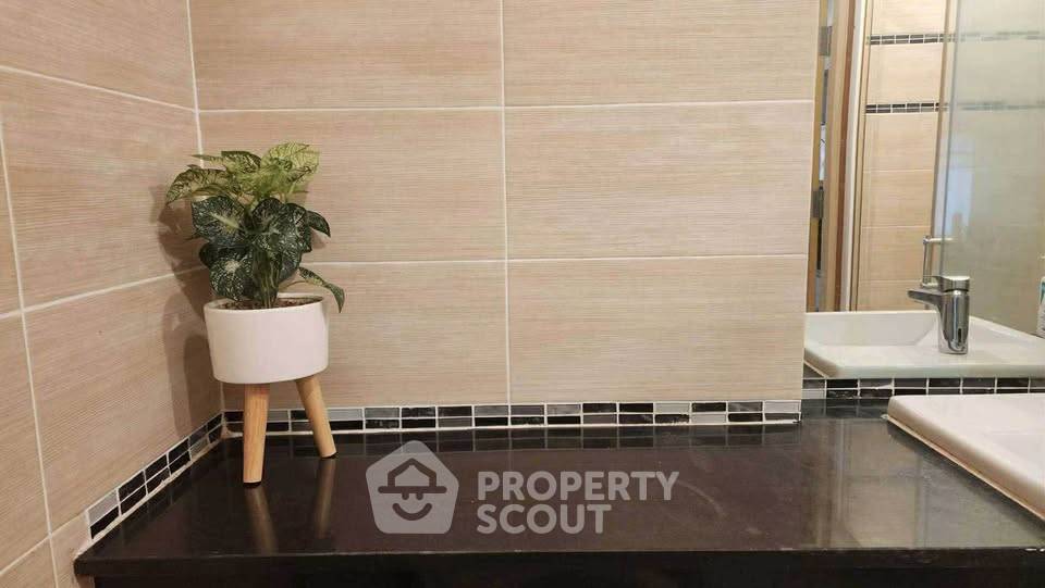 picture 1-BR Condo at The Wing Place Condominium in Suthep (ID 3437589) - 12/17