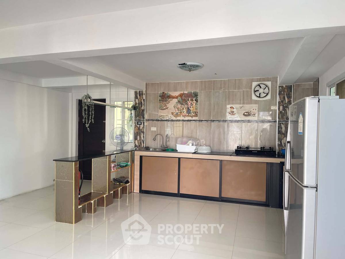 picture 3-BR Villa close to Hua Hin City (ID 3438936) - 4/19