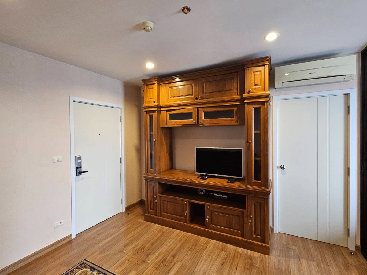 picture Condo for Rent at The Tree Interchange (C6910051) ID Line : @condo44 - 6/15