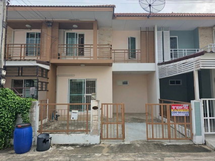 J141|ทาวน์เฮ้าส์ 2 ชั้น โครงการ ไอลีฟ ทาวน์ ลำลูกกา คลอง 3 ใกล้ดรีมเวิลด์ ตำบล ลาดสวาย อำเภอลำลูกกา ปทุมธานี  (ราคา 1,650,000 บาท)