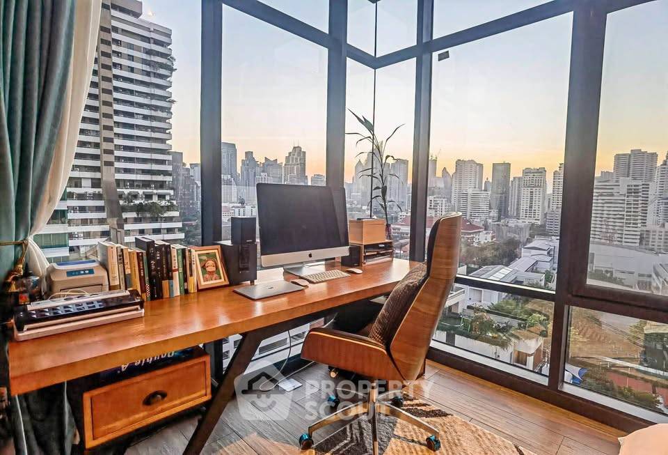 รูป คอนโด 2 ห้องนอน สำหรับขาย The Lofts Asoke ใกล้ MRT เพชรบุรี (ID 3436766) - รูปที่ 1/16